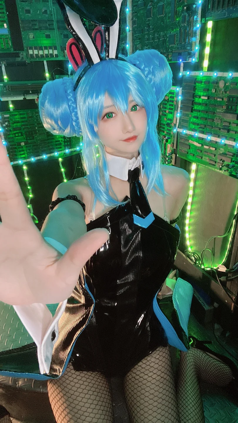 Shika小鹿鹿 - 莎拉自拍集 [30P-98MB] tg@simisebaisi 【丝足阁】012.webp